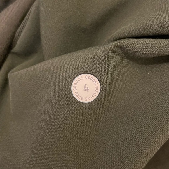 Lululemon Essential Affinity Mid Rise Jogger in Dark Olive - Picture 7 of 8